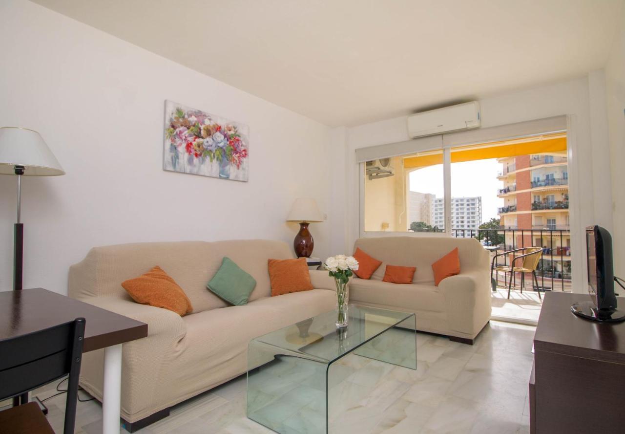 Erisa 56 By Ivi Real Estate Apartment ตอร์เรโมลิโนส ภายนอก รูปภาพ