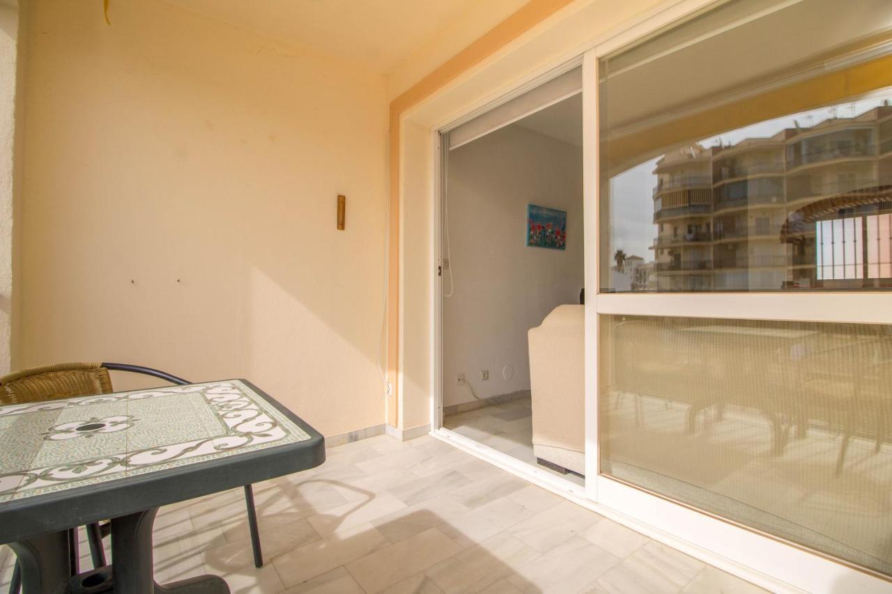 Erisa 56 By Ivi Real Estate Apartment ตอร์เรโมลิโนส ภายนอก รูปภาพ